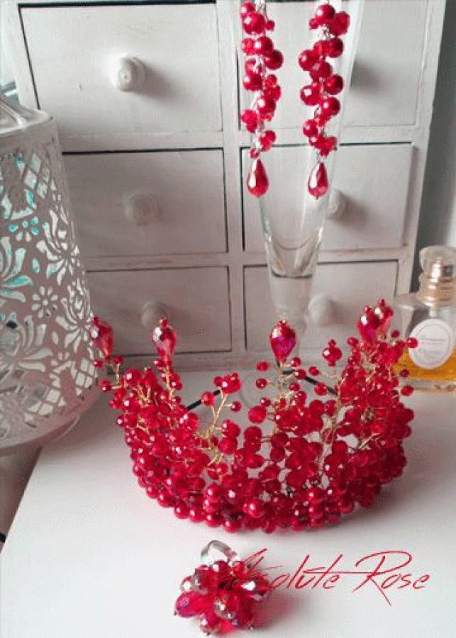 Абсолют Роуз – кристални корони, тиари, диадеми, воали и дизайнерски украси за официални прически